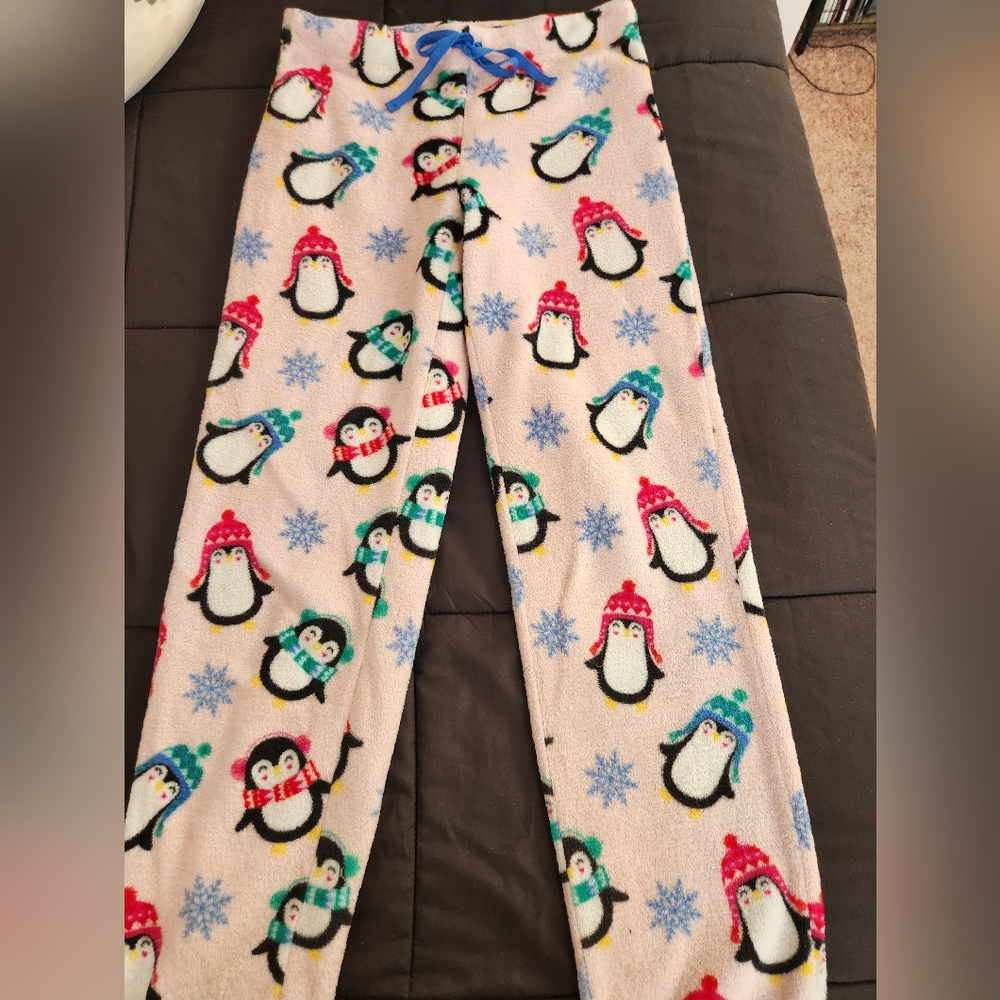 Penguin Print Fleece Pajama Pants